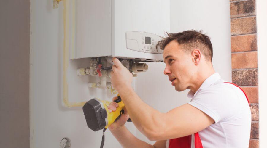 Local water heater installation in Mascot, TN